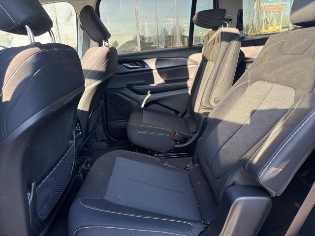 Used 2023 Jeep Grand Cherokee L Laredo w/ Luxury Tech Group I image 14