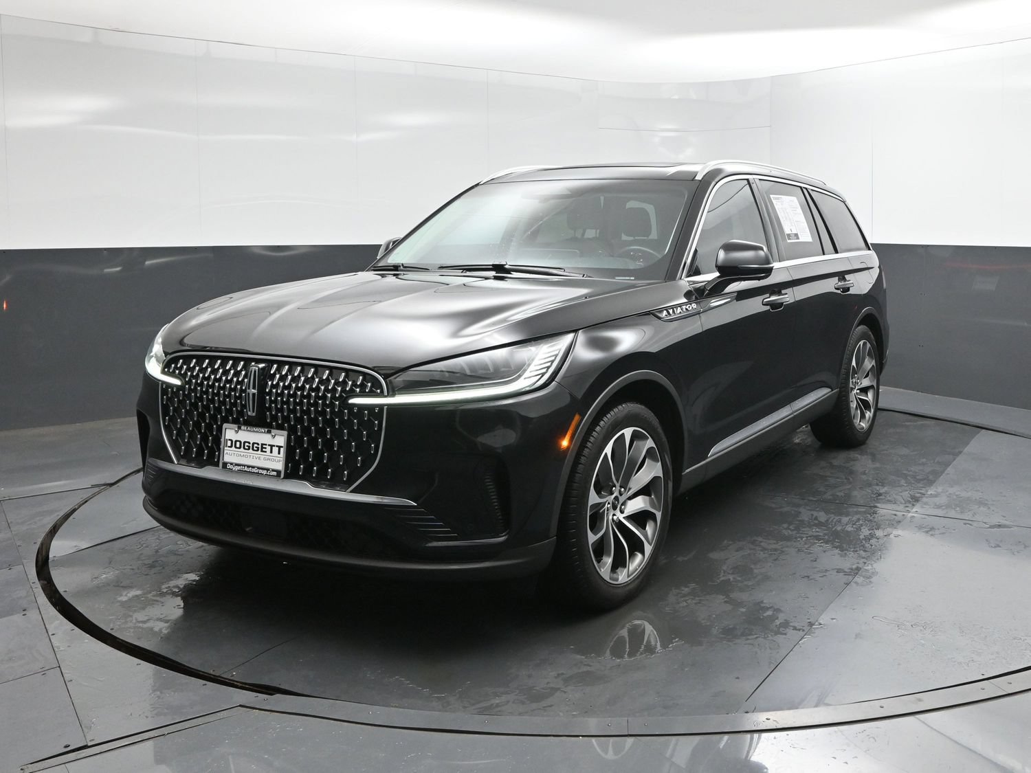 Used 2025 Lincoln Aviator 2WD image 34