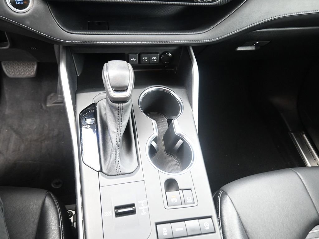 Used 2021 Toyota Highlander XSE image 9