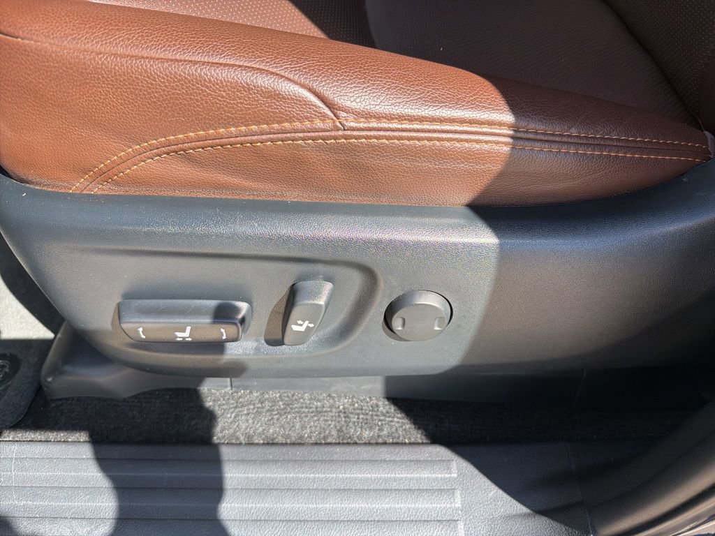 Used 2022 Toyota 4Runner Limited image 12