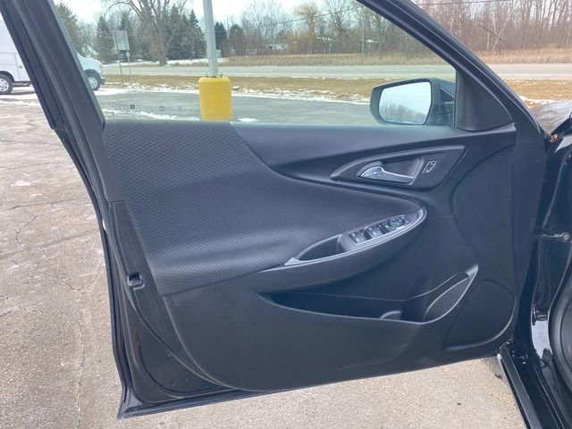 Used 2023 Chevrolet Malibu LT image 14