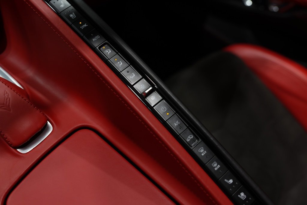 Used 2021 Chevrolet Corvette Stingray Premium Cpe w/ Engine Appearance Package image 14