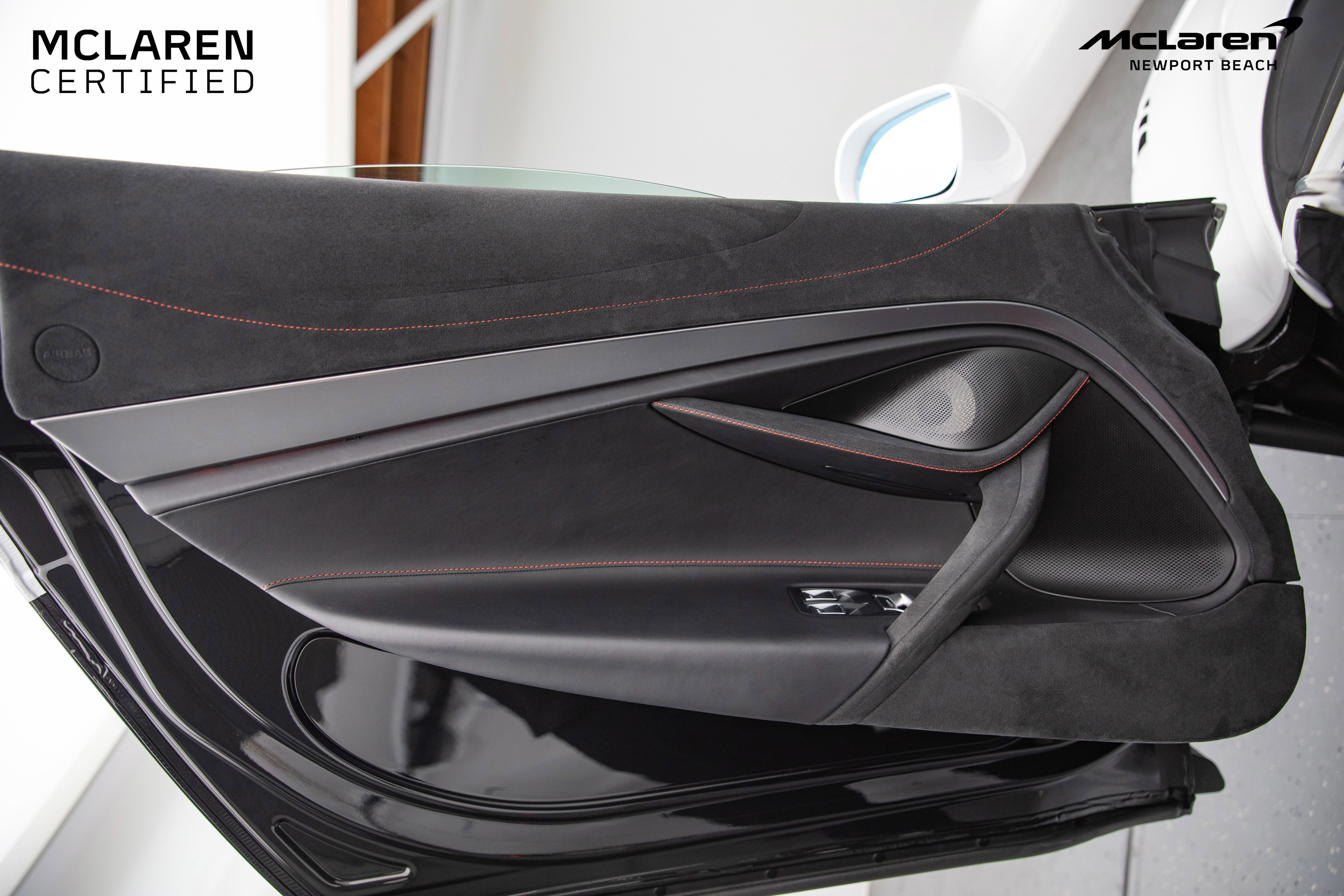 Used 2024 McLaren 750S Spider image 38