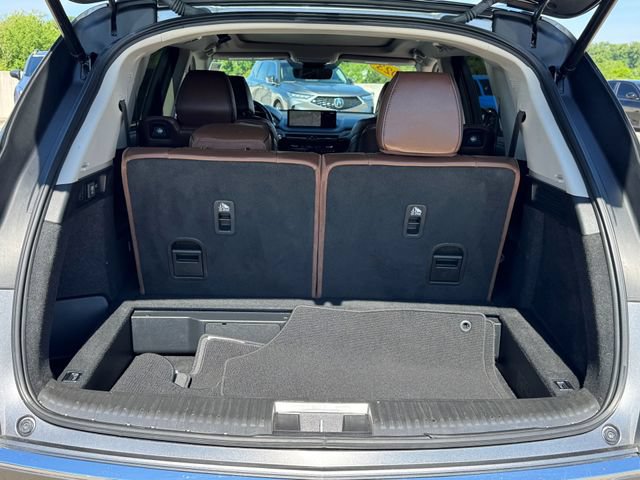 Used 2023 Acura MDX w/ Advance Package AWD/4WD image 12