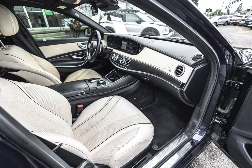 Used 2020 Mercedes-Benz S 560 Sedan image 30