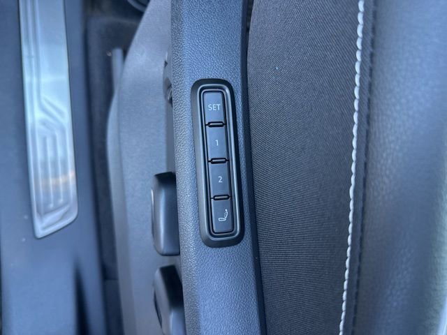 New 2026 Volkswagen Atlas Cross Sport SEL Premium R-Line image 29