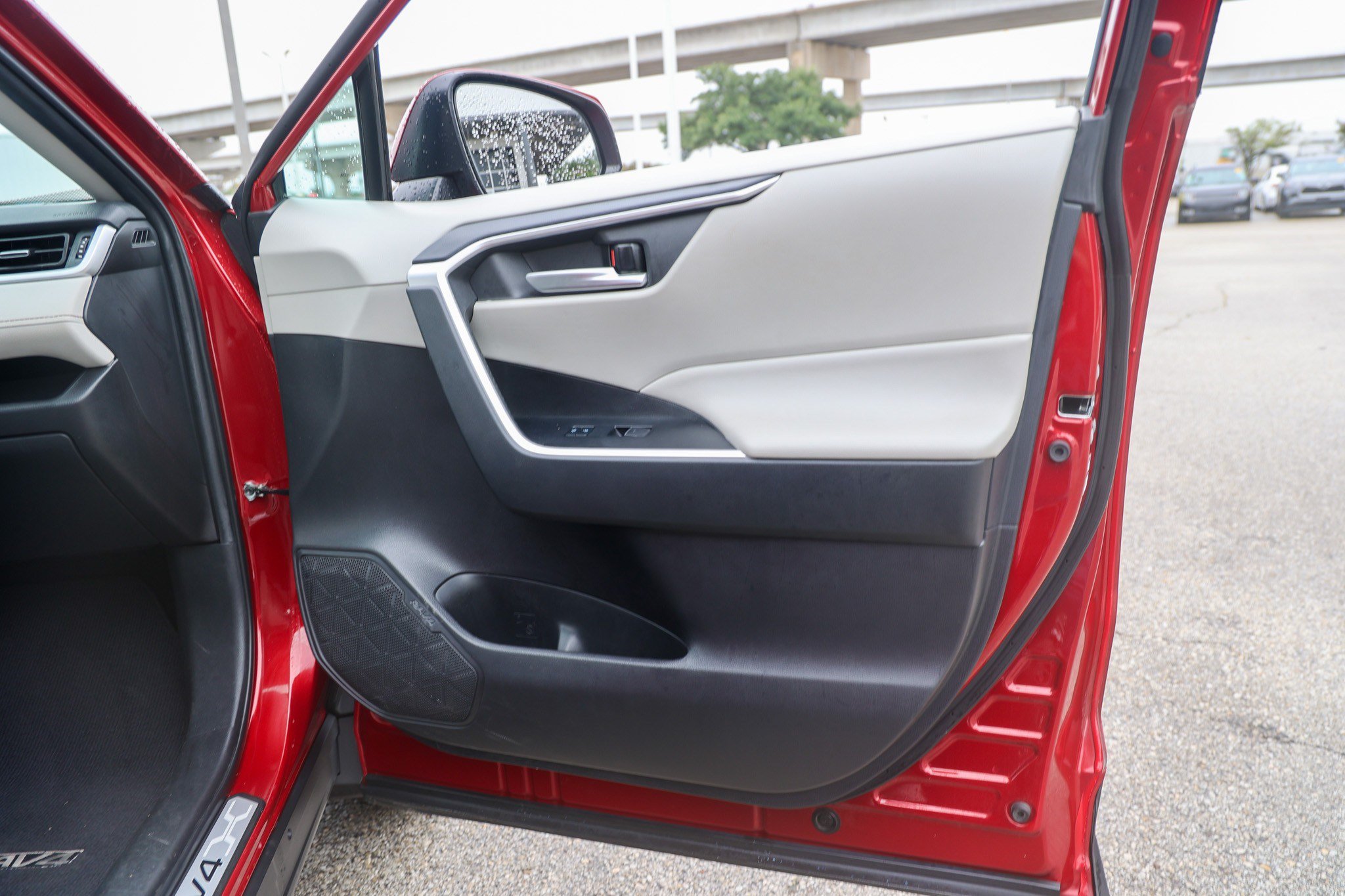 Certified 2023 Toyota RAV4 XLE Premium FWD image 40