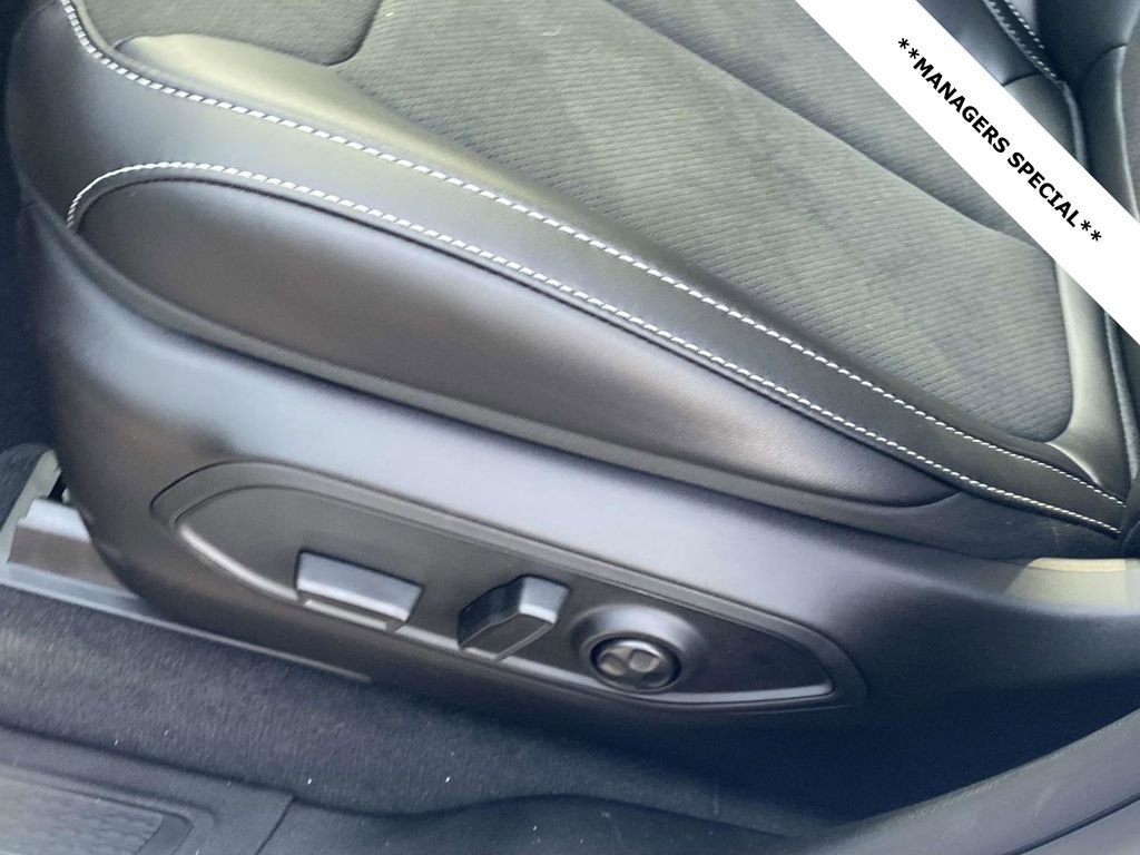 New 2025 Jeep Grand Cherokee Altitude image 44