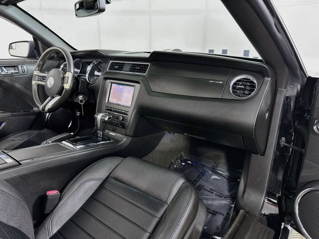 Used 2011 Ford Mustang GT Premium w/ Electronics Pkg RWD image 33