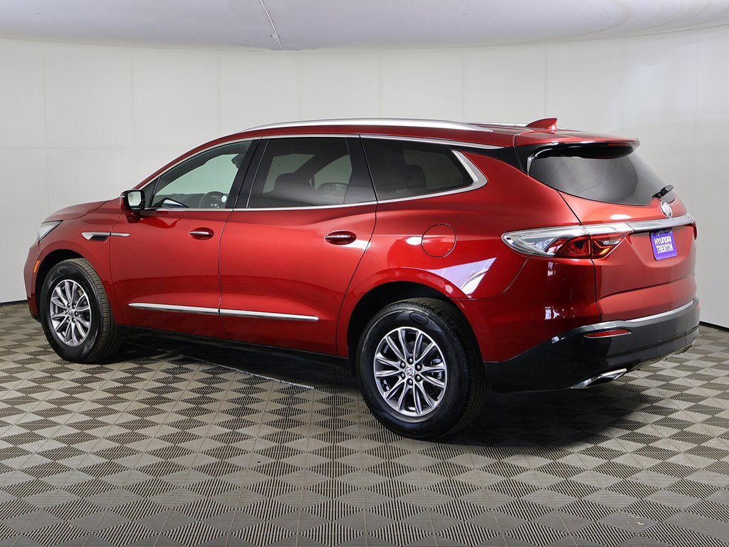 Used 2024 Buick Enclave Premium image 12