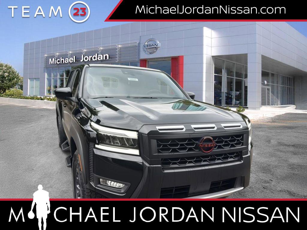 New 2025 Nissan Frontier PRO-4X w/ Interior Protection Package