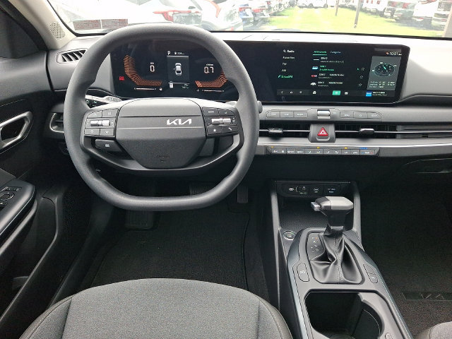Certified 2025 Kia K4 FWD image 11