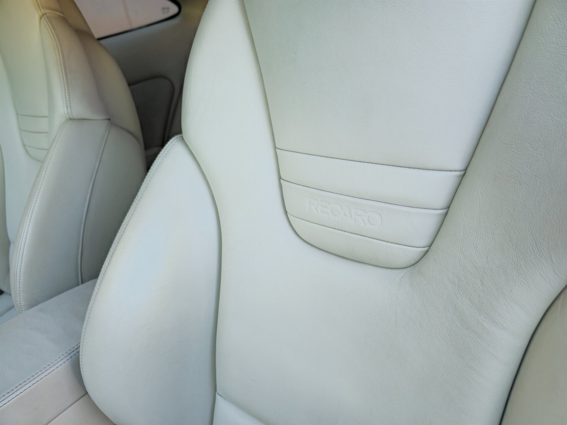 Used 2005 Jaguar XK8 Coupe RWD image 16