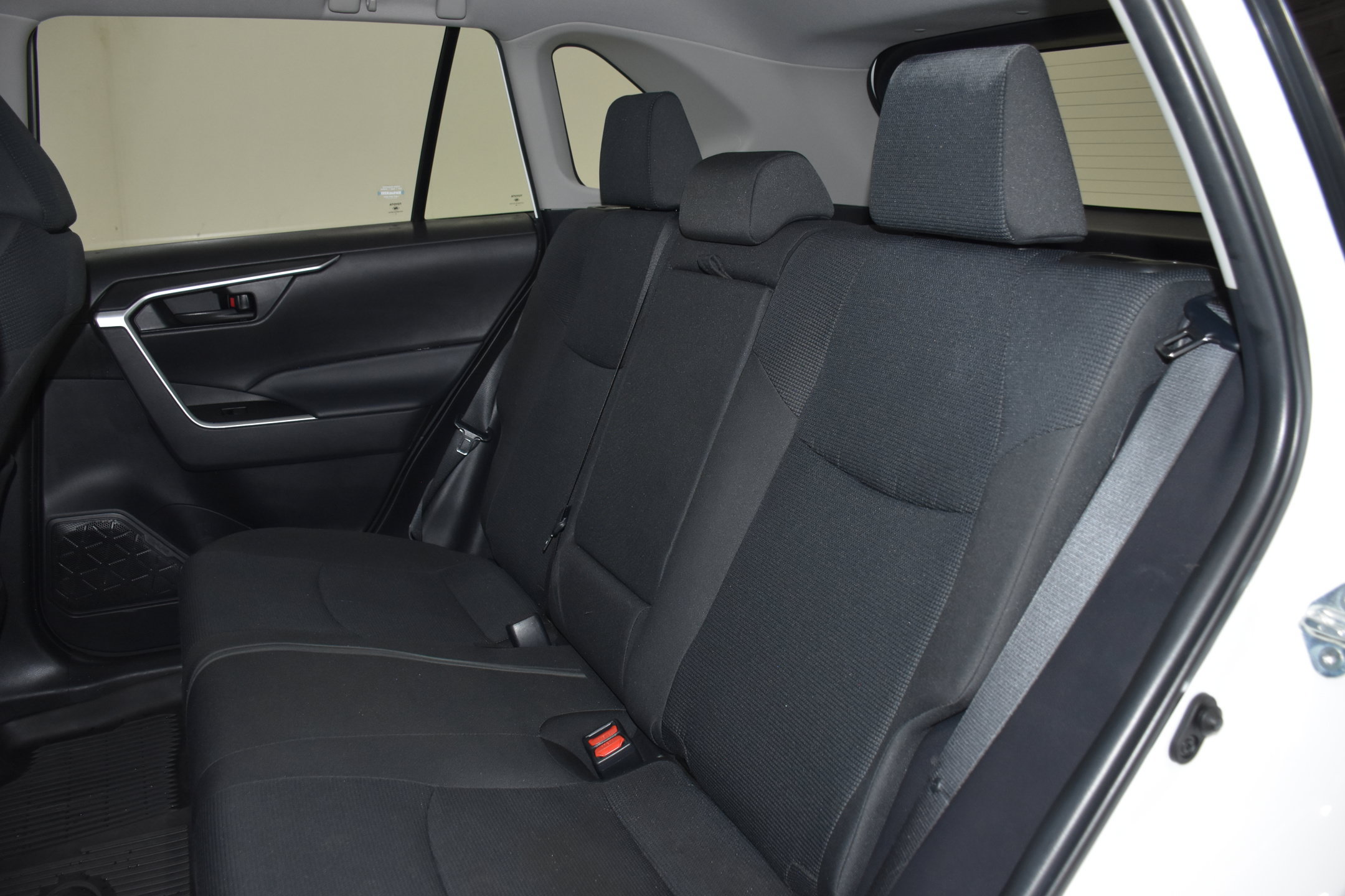 Used 2023 Toyota RAV4 LE FWD image 26