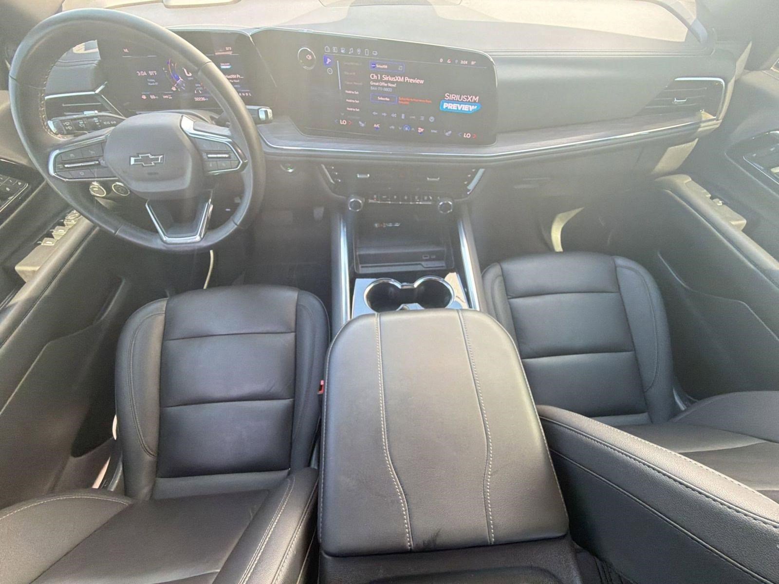 Used 2025 Chevrolet Tahoe Z71 w/ Comfort Package image 14