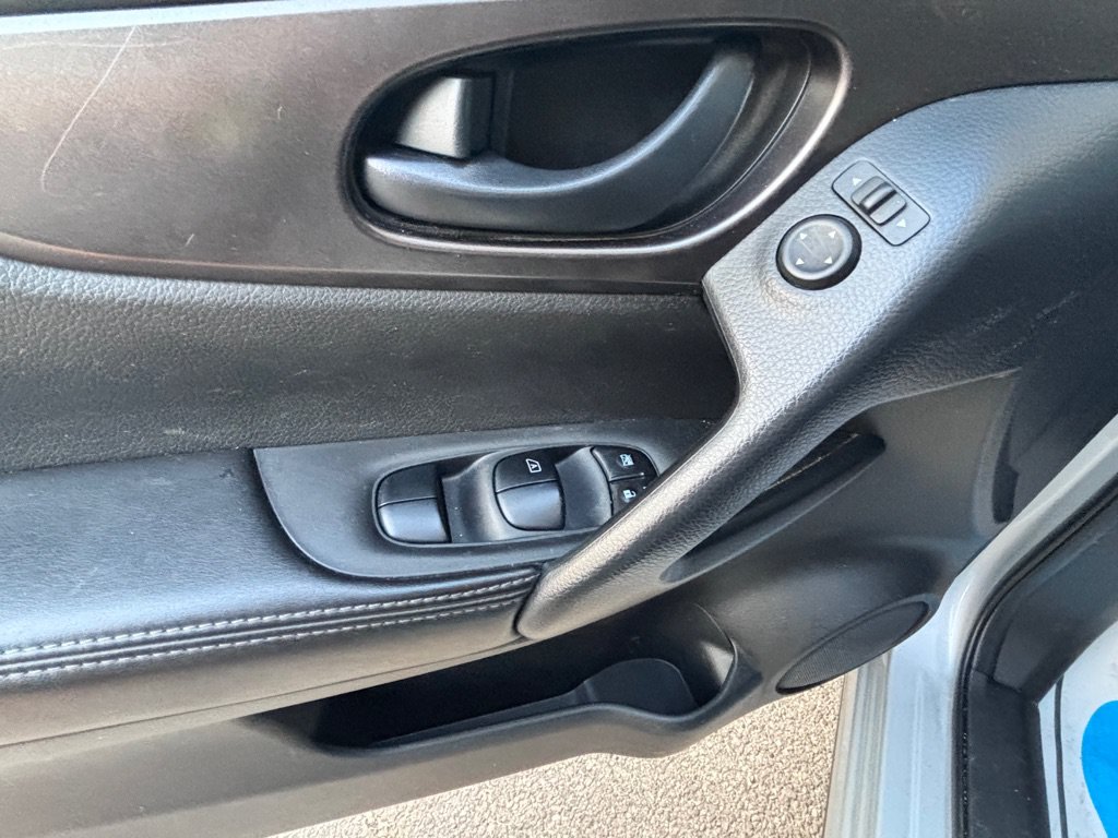 Used 2020 Nissan Rogue Sport S AWD/4WD image 19