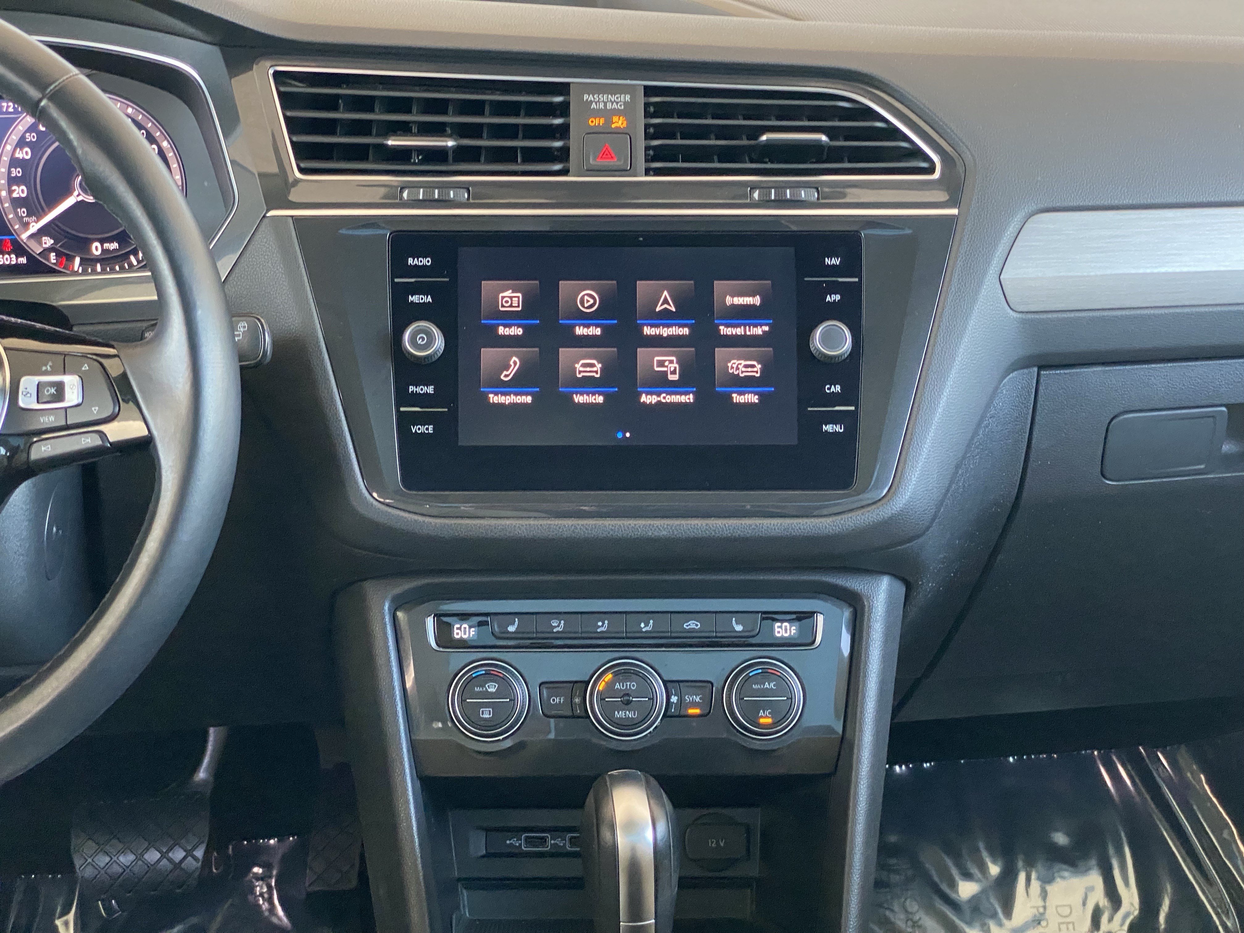 Used 2019 Volkswagen Tiguan SEL AWD/4WD image 33