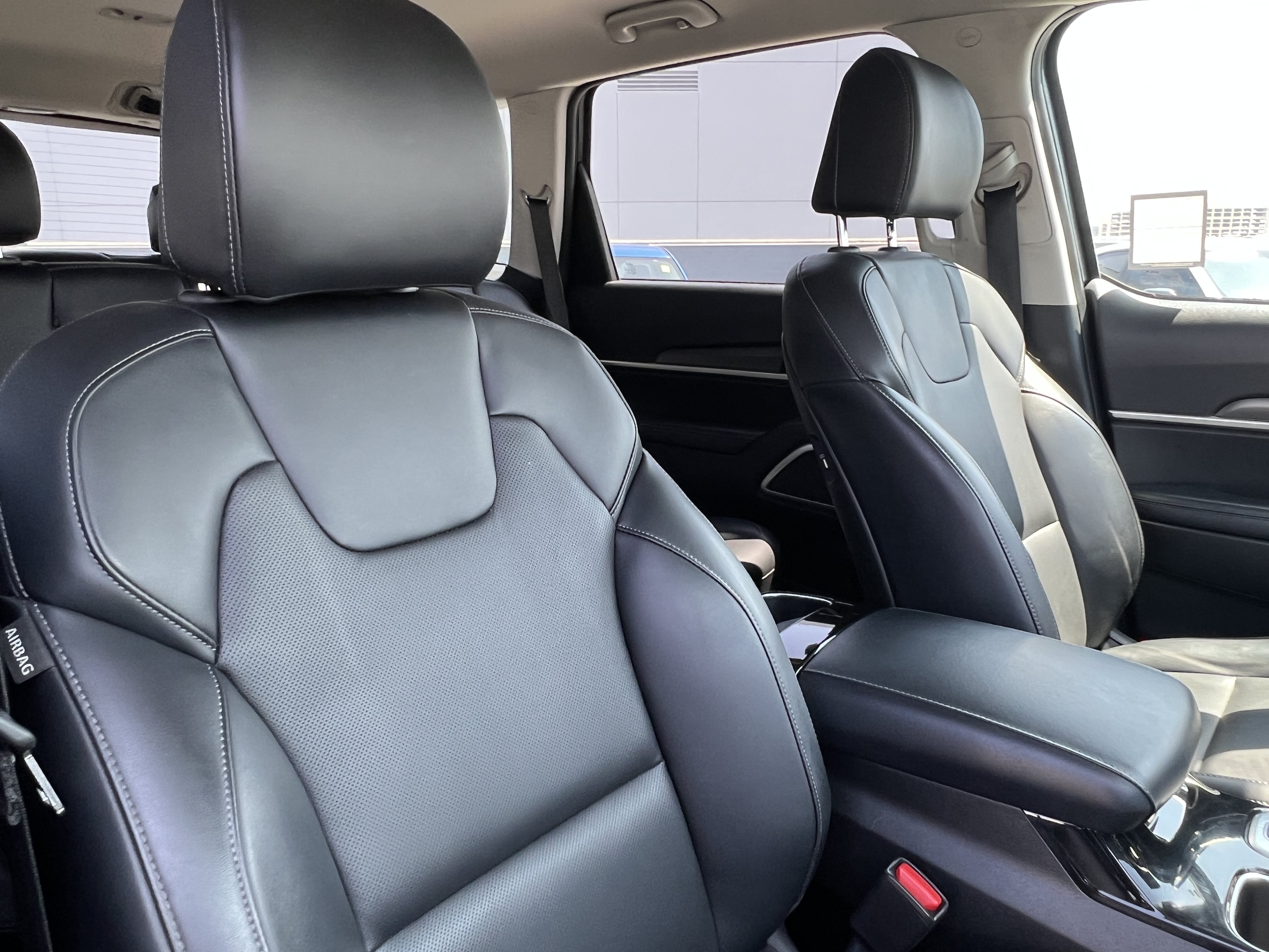Certified 2022 Kia Telluride LX FWD image 17