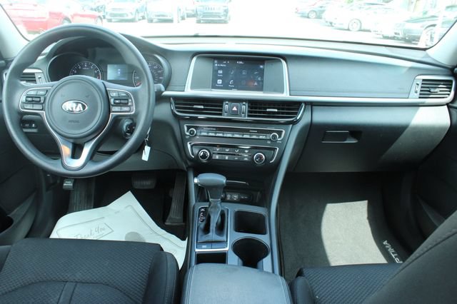 Used 2018 Kia Optima LX FWD image 16