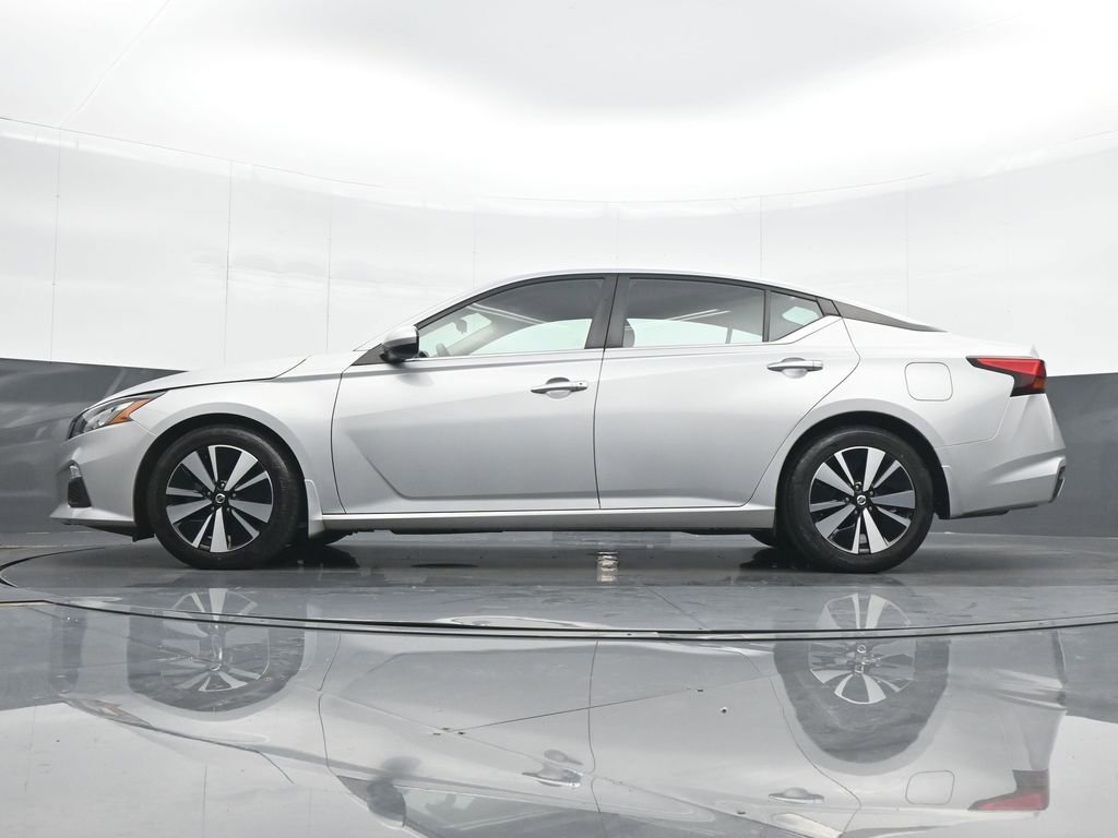Used 2022 Nissan Altima 2.5 SV FWD image 18