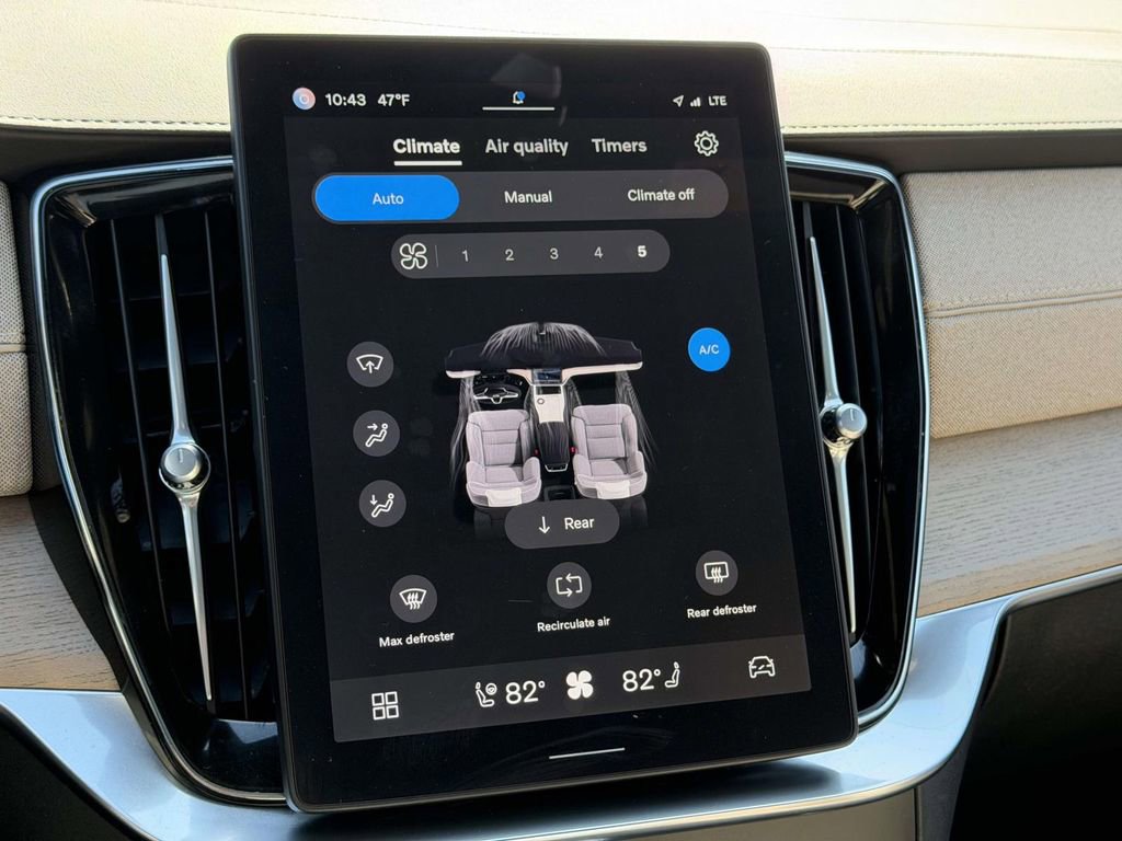 Used 2025 Volvo XC90 T8 Ultra image 5