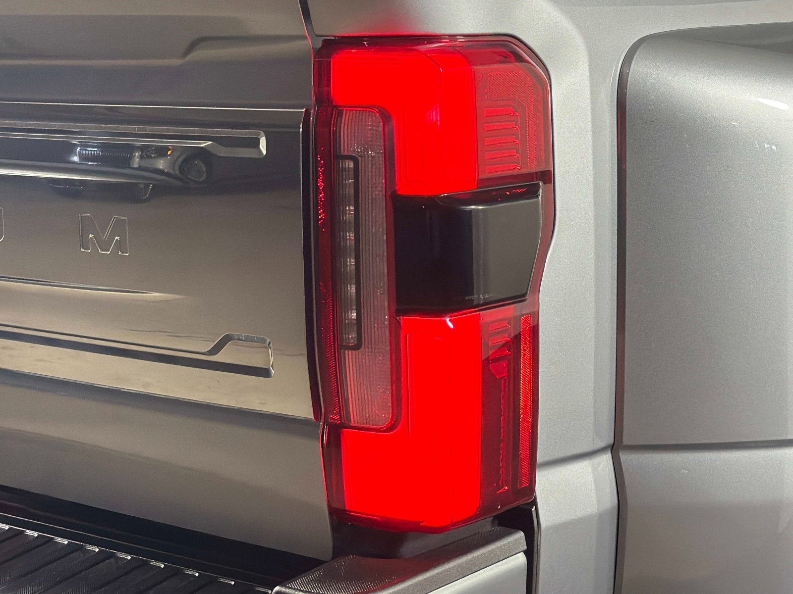 Used 2023 Ford F350 Platinum AWD/4WD image 19