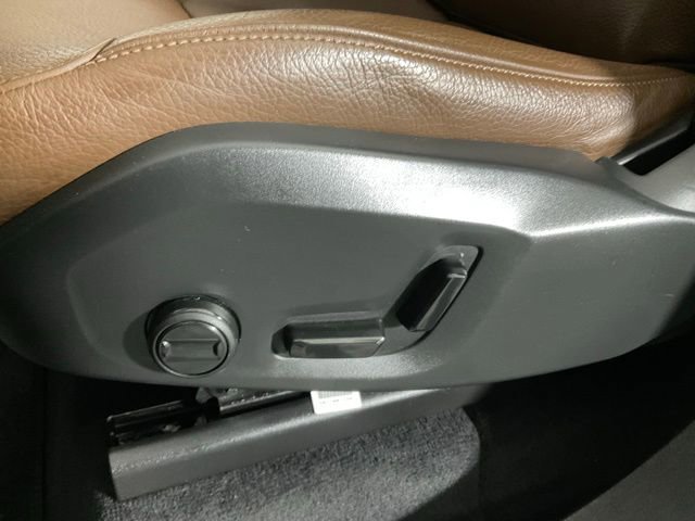 Certified 2023 Volvo XC90 T8 Plus image 28