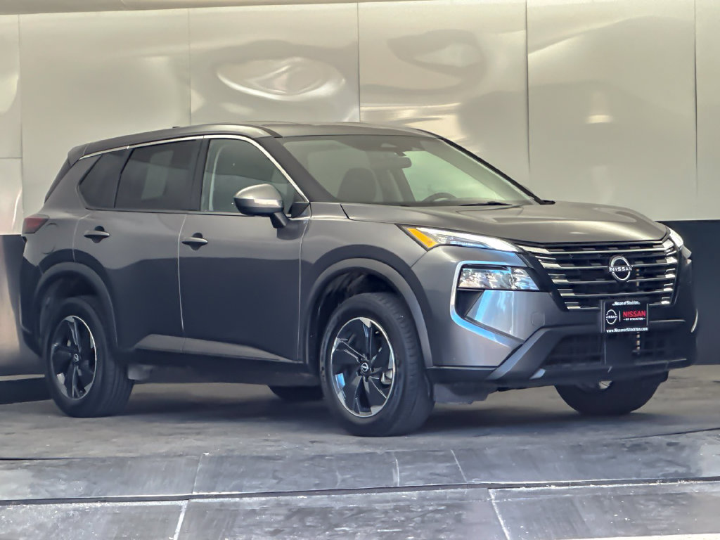 Used 2024 Nissan Rogue SV