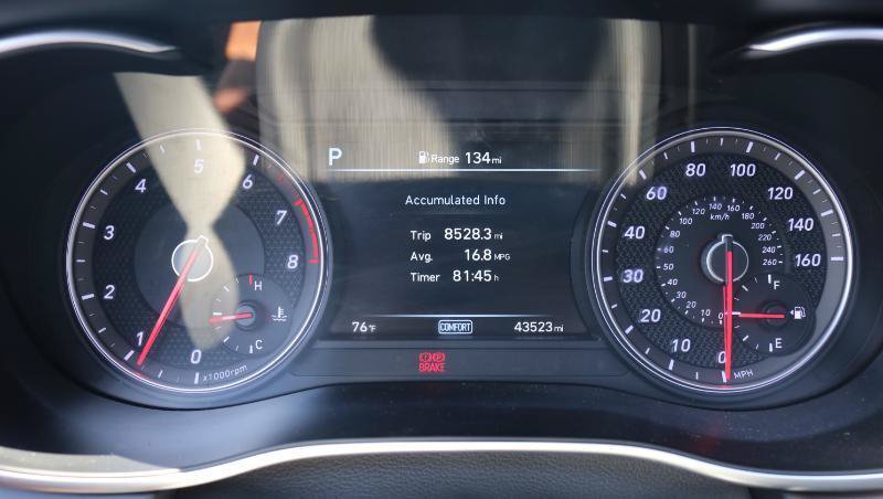Used 2020 Genesis G70 2.0T w/ Elite Package RWD image 11