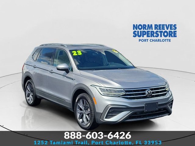 Certified 2023 Volkswagen Tiguan SE AWD/4WD image 1