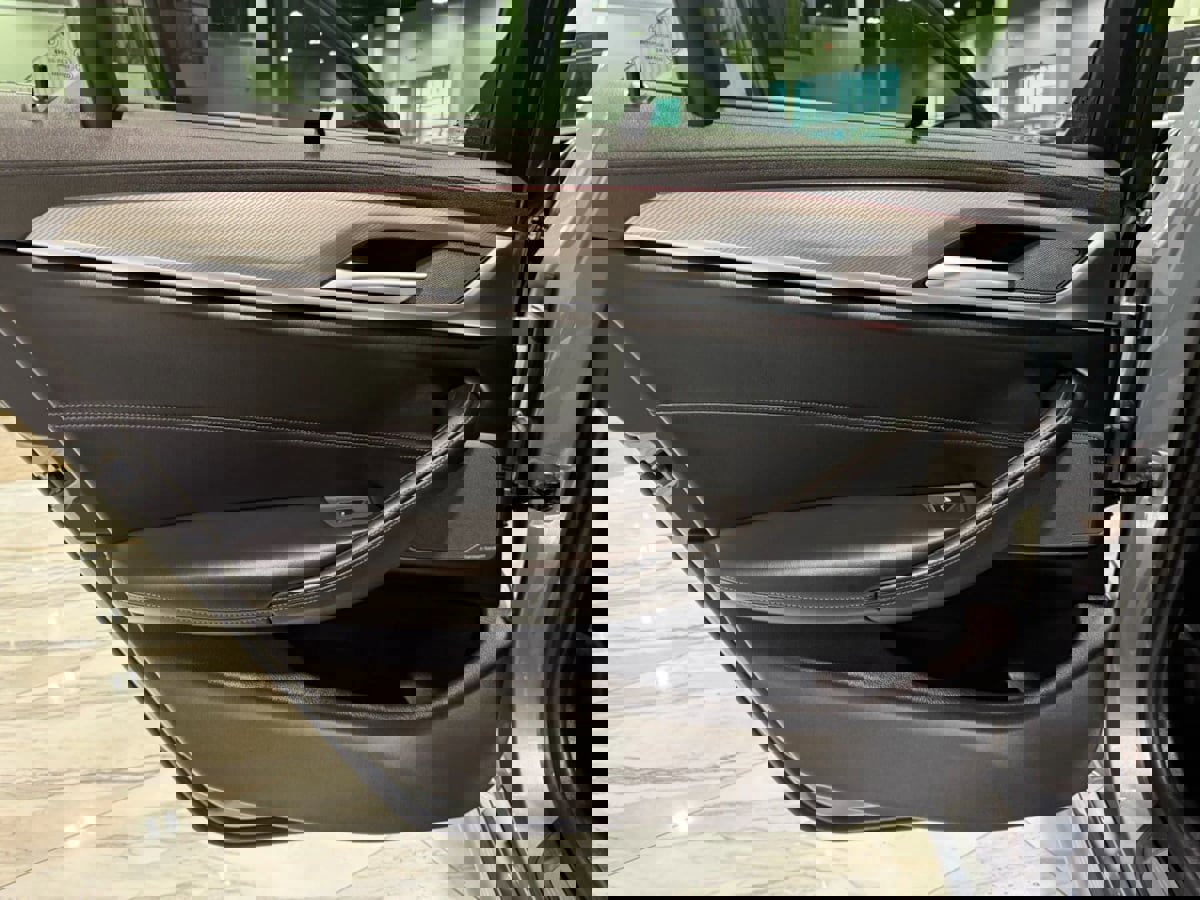 Used 2019 BMW M5 w/ Executive Package image 37