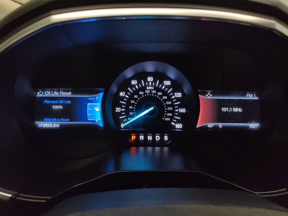 Used 2015 Ford Edge Titanium w/ Equipment Group 302A AWD/4WD image 23