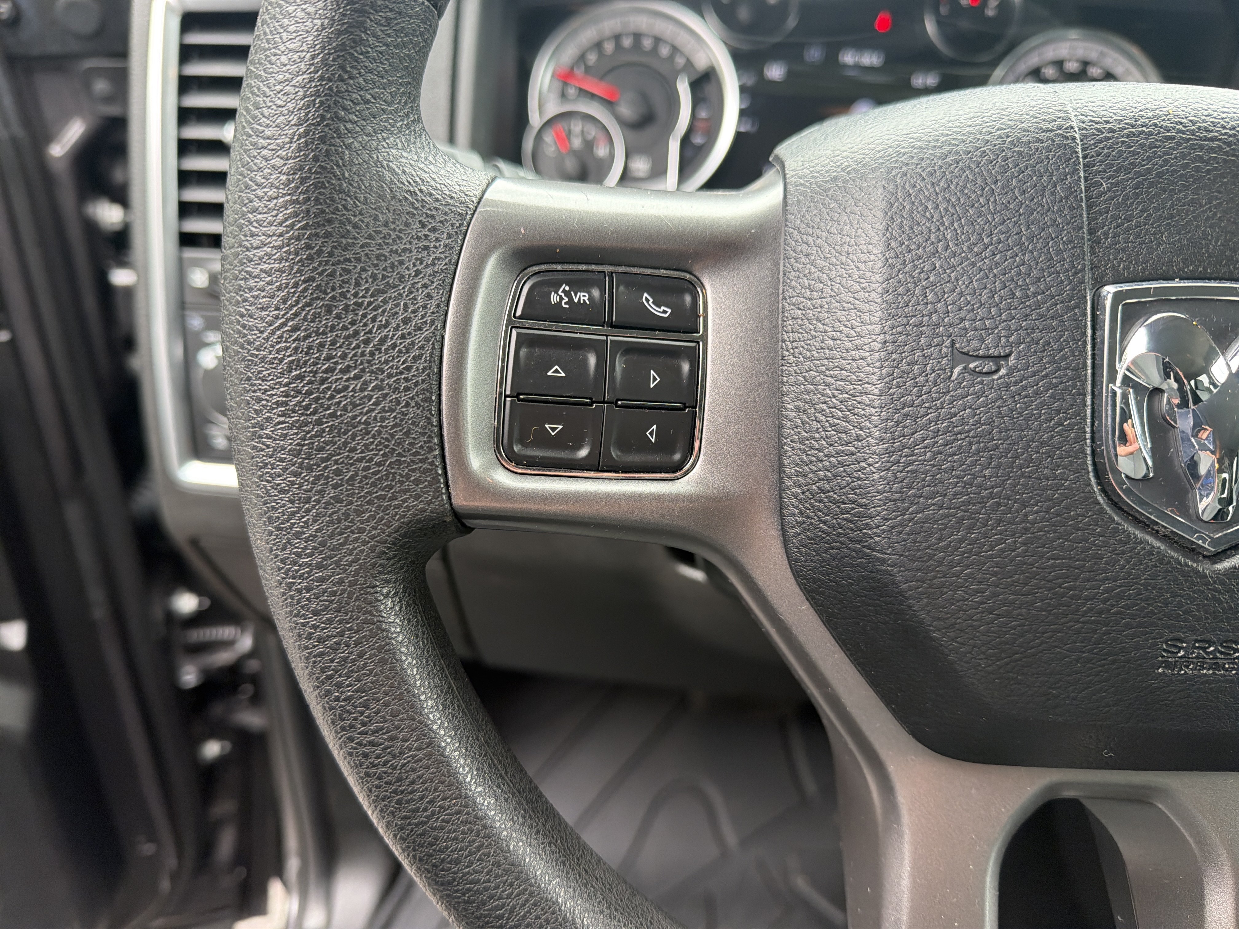 Used 2023 RAM 1500 Classic SLT w/ Trailer & Traction Group AWD/4WD image 19