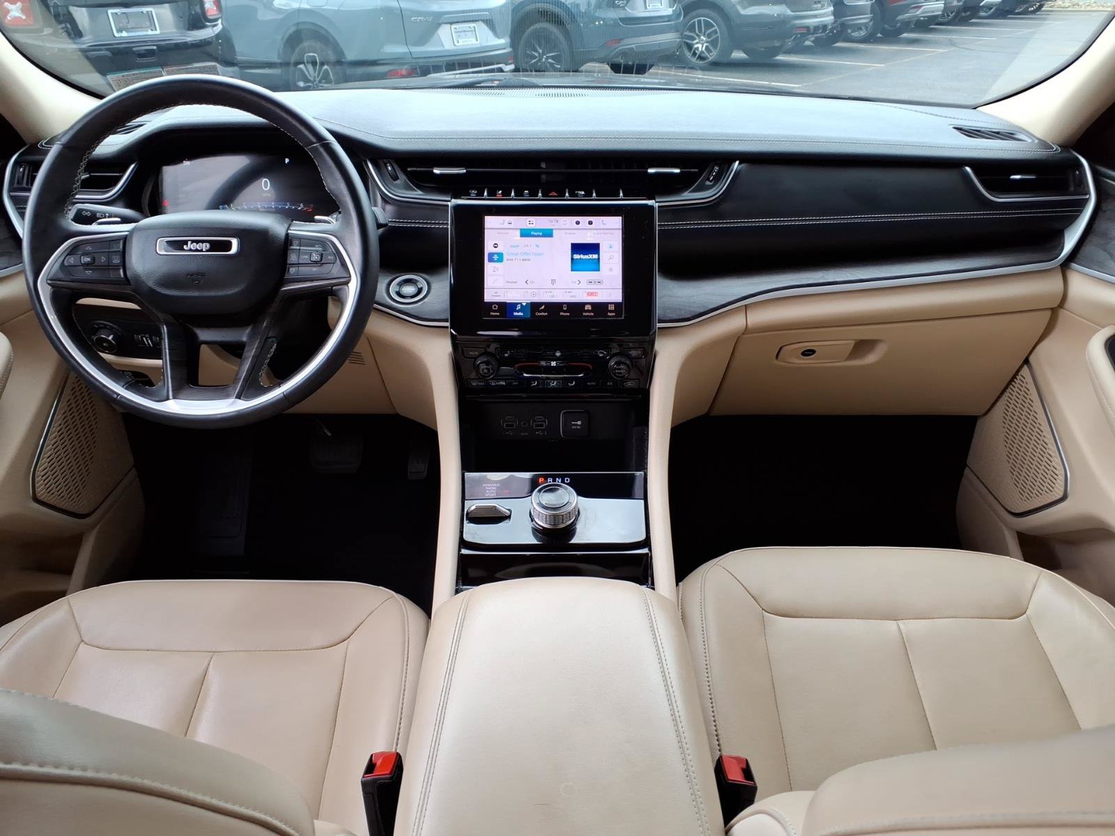 Certified 2022 Jeep Grand Cherokee L Limited AWD/4WD image 8