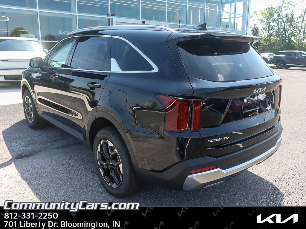 Certified 2025 Kia Sorento S AWD/4WD image 5