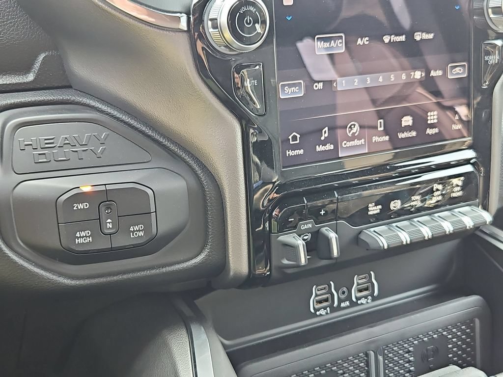 New 2026 RAM 3500 Laramie w/ Night Edition AWD/4WD image 25