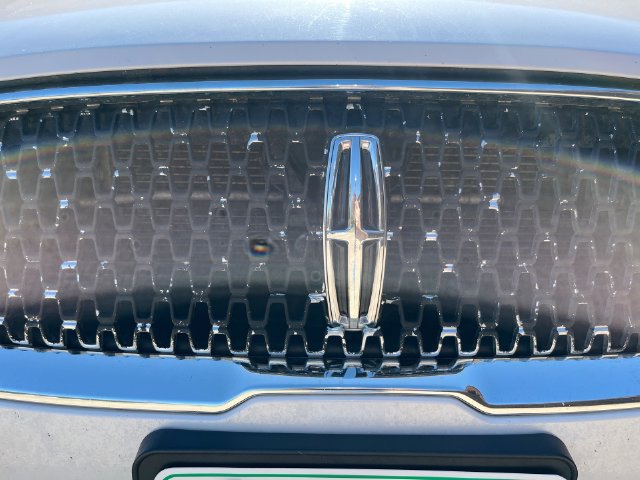 Used 2017 Lincoln MKZ Reserve FWD image 37