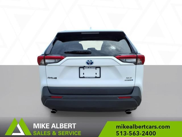 Used 2022 Toyota RAV4 XLE AWD/4WD image 6