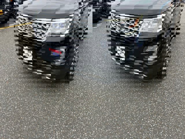 Used 2017 Ford Explorer Platinum image 32