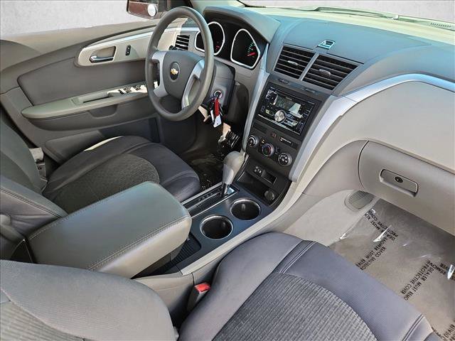 Used 2011 Chevrolet Traverse LS FWD image 27