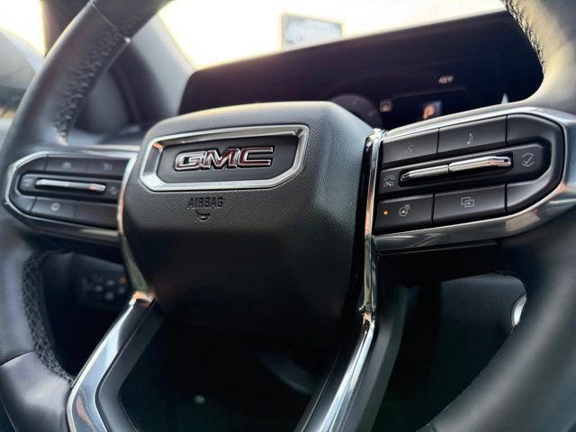 Used 2025 GMC Terrain Elevation AWD/4WD image 12