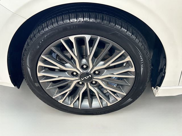 Used 2023 Kia Forte GT-Line image 10