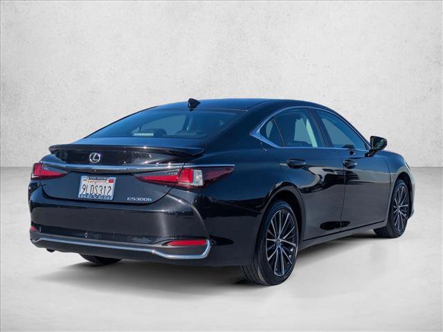 Used 2024 Lexus ES 300h w/ Premium Package FWD image 5