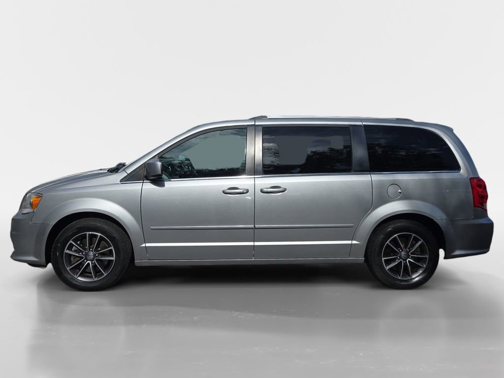 Used 2017 Dodge Grand Caravan SXT FWD image 2