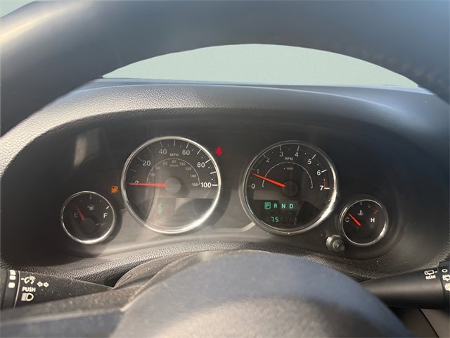 Used 2016 Jeep Wrangler Unlimited Sahara w/ Connectivity Group image 16