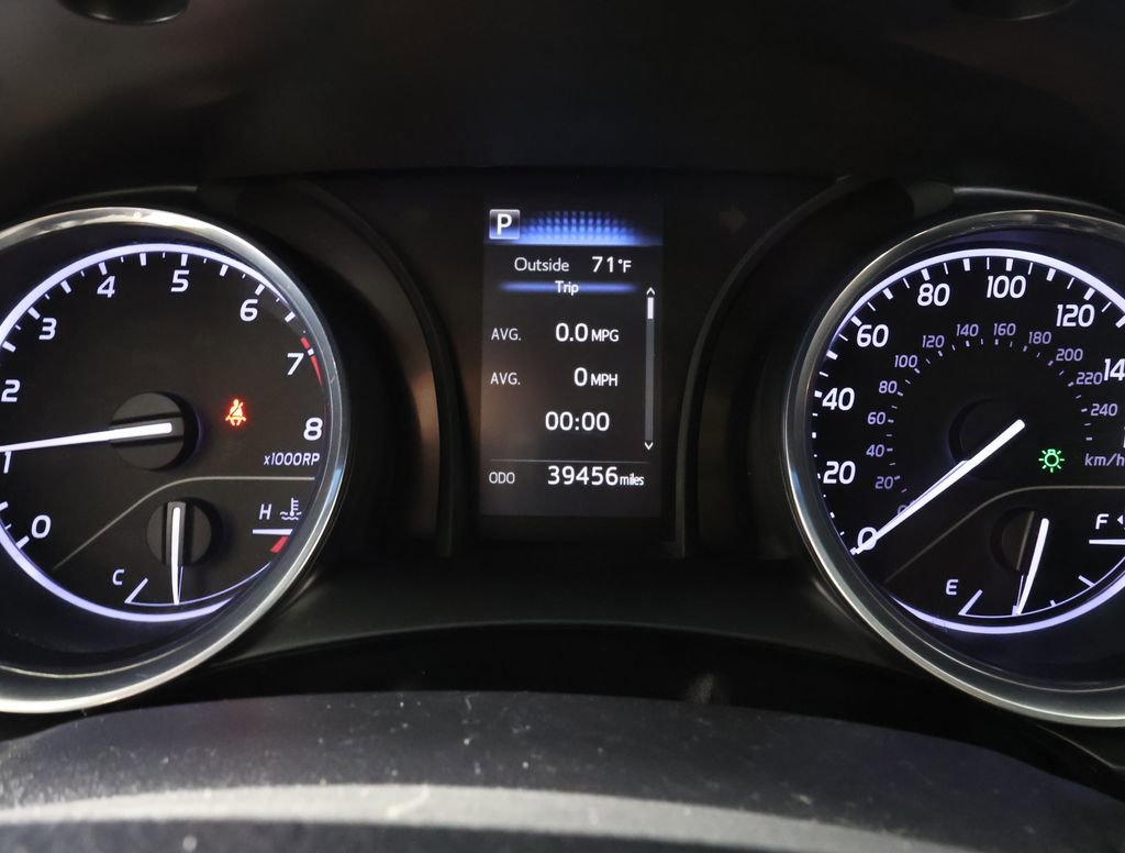 Used 2018 Toyota Camry SE image 9