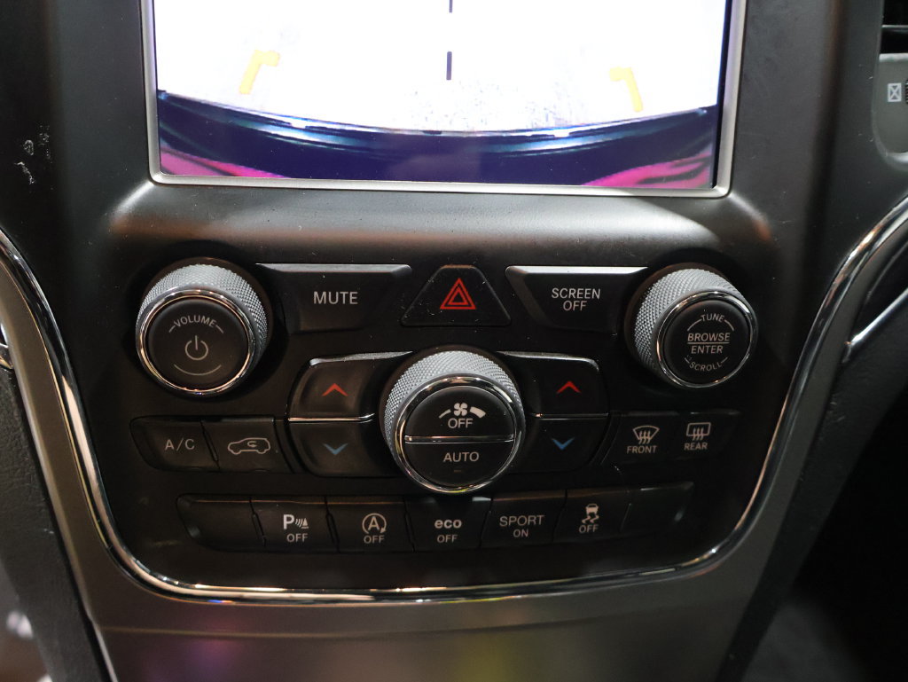Used 2018 Jeep Grand Cherokee Overland AWD/4WD image 26