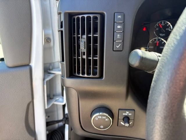 Used 2024 Chevrolet Express 2500 w/ Driver Convenience Package RWD image 28