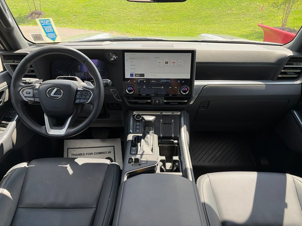 Used 2024 Lexus GX 550 AWD/4WD image 7