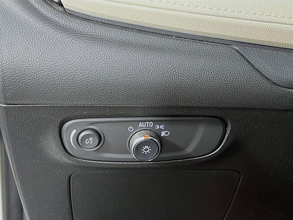 Certified 2024 Buick Encore GX Preferred image 9